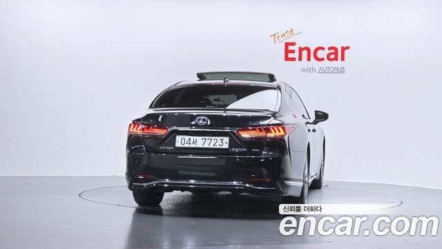 Lexus LS500h 2018 — Şəkil 4/20
