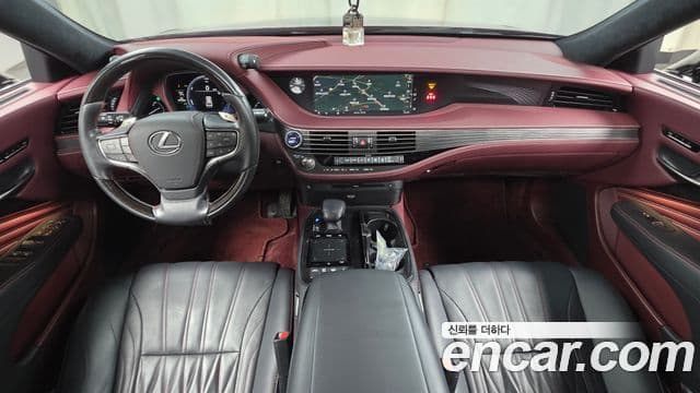 Lexus LS500h 2018 — Şəkil 7/20