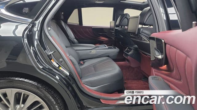 Lexus LS500h 2018 — Şəkil 12/20