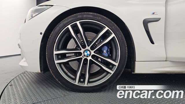 BMW 4 Series 2018 — ფოტო 5/20