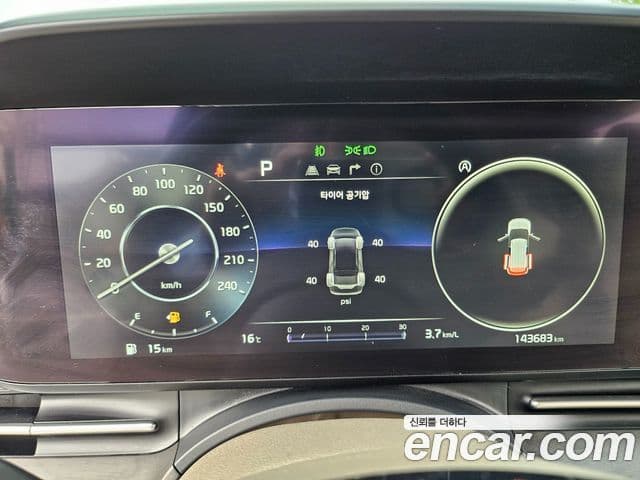 Kia Carnival 2021 — Фото 15/20