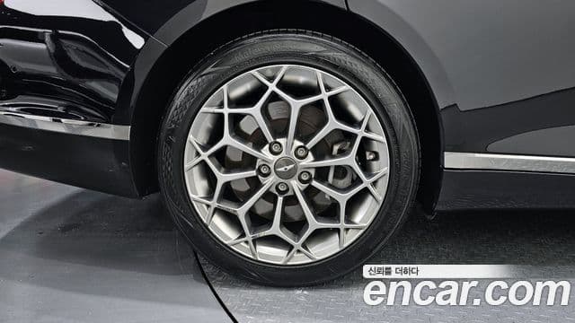 Genesis Electrified G80 2022 — Şəkil 5/20