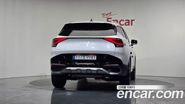 Kia Sportage 2022 — ფოტო 4/20