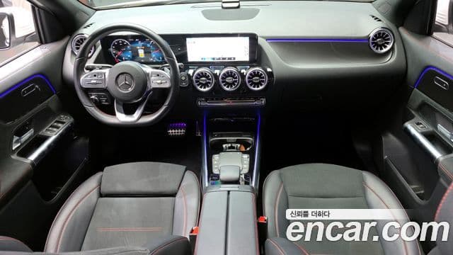 Mercedes-Benz GLA-Class 2022 — Şəkil 7/20