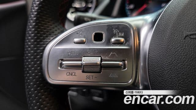 Mercedes-Benz GLA-Class 2022 — Şəkil 18/20
