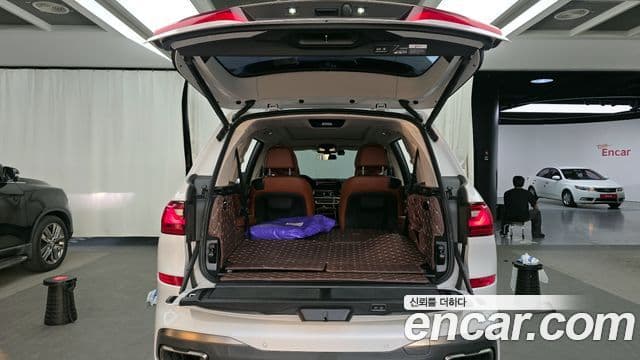 BMW X7 2020 — фото 20 из 20