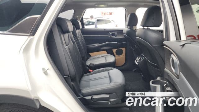 Kia Sorento 2023 — Photo 9/42