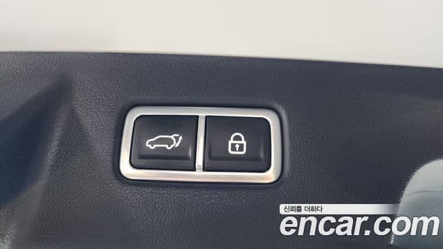 Kia Sorento 2023 — Photo 3/42