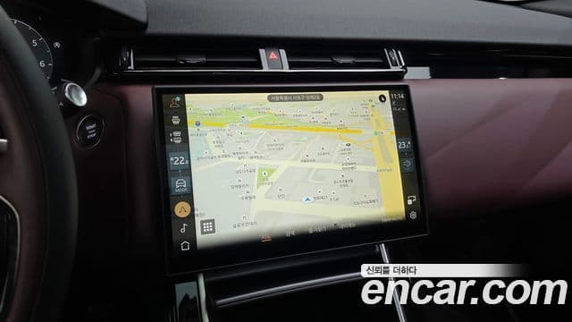 Land Rover Range Rover Velar 2025 — Şəkil 14/20