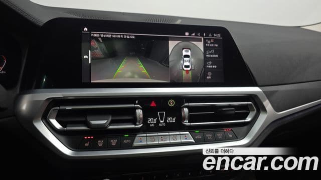 BMW 3 Series 2021 — ფოტო 14/20