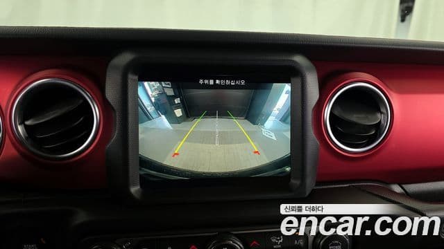 Jeep Wrangler 2020 — Şəkil 15/20