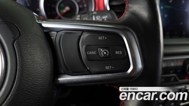 Jeep Wrangler 2020 — Şəkil 19/20