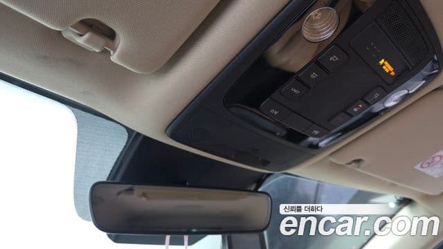 Kia Carnival 2021 — ფოტო 20/20