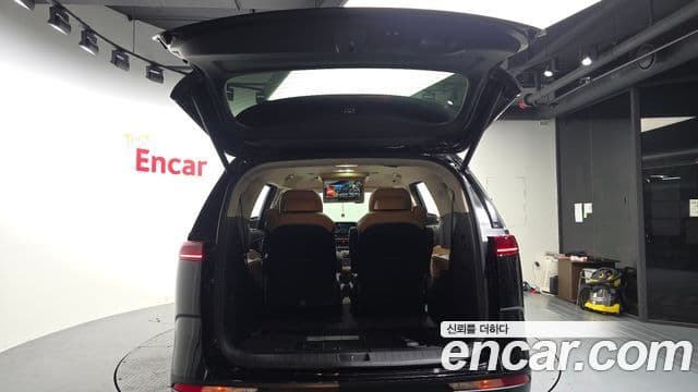 Kia Carnival 2021 — Photo 23/31