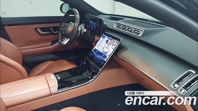 Mercedes-Benz S-Class 2023 — Photo 2/17