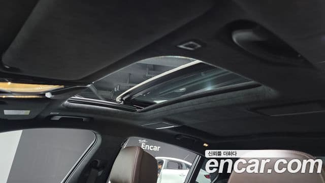 BMW 7 Series 2021 — ფოტო 17/20