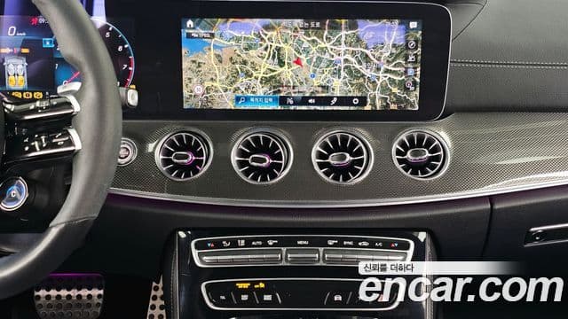 Mercedes-Benz E-Class 2021 — ფოტო 14/20