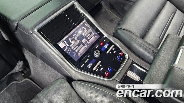 Porsche Panamera 2020 — Şəkil 18/20