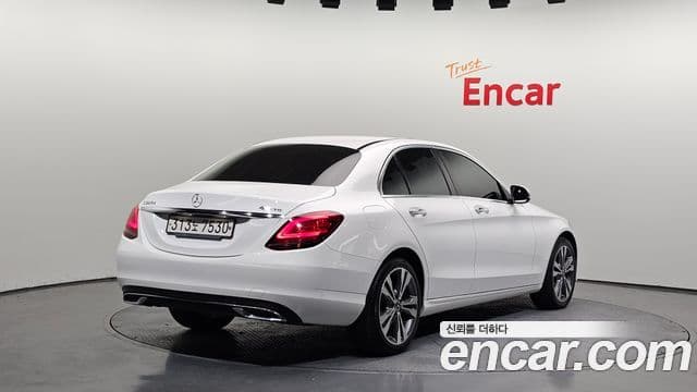Mercedes-Benz C-Class 2021 — Şəkil 2/20