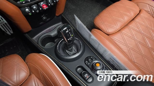 Mini Cooper Countryman 2021 — ფოტო 9/20