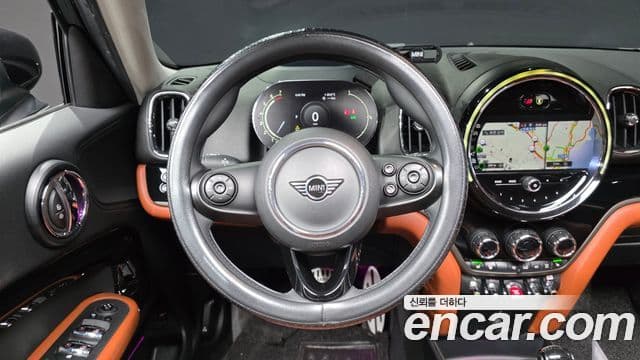 Mini Cooper Countryman 2021 — ფოტო 13/20