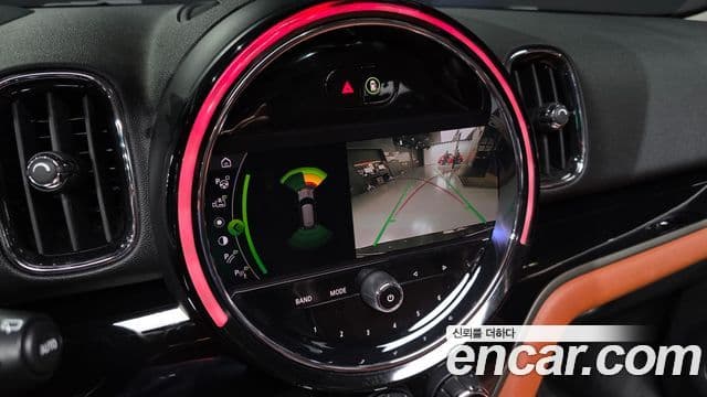 Mini Cooper Countryman 2021 — ფოტო 15/20
