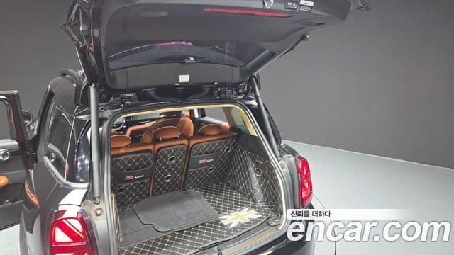 Mini Cooper Countryman 2021 — ფოტო 20/20