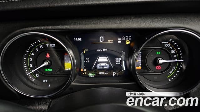 Jeep Wrangler 2021 — ფოტო 8/20