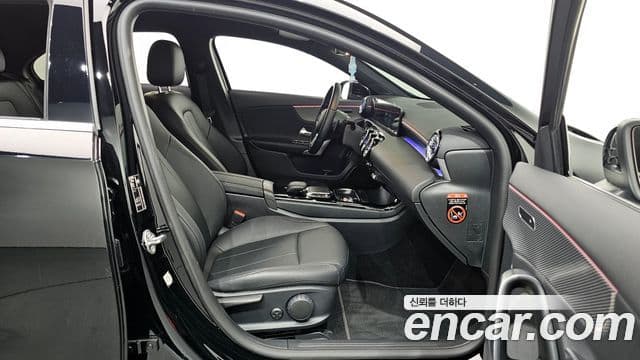 Mercedes-Benz A-Class 2022 — Şəkil 11/20