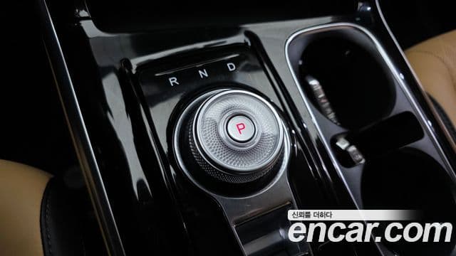 Kia Carnival 2023 — Фото 9/20