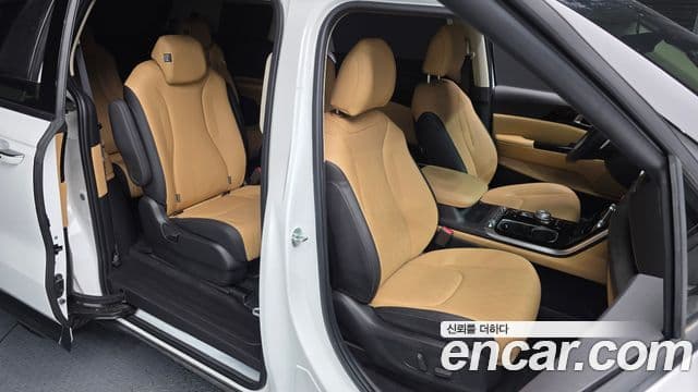 Kia Carnival 2023 — Фото 12/20