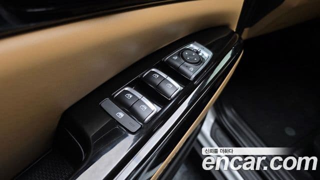 Kia Carnival 2023 — Фото 14/20