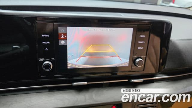Kia Carnival 2023 — Фото 18/20