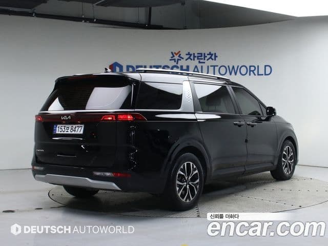 Kia Carnival 2021 — ფოტო 2/19