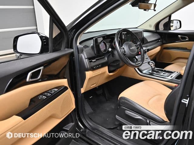 Kia Carnival 2021 — ფოტო 9/19