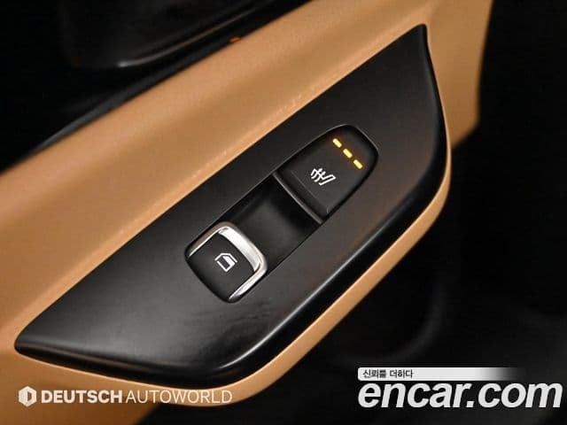 Kia Carnival 2021 — ფოტო 14/19