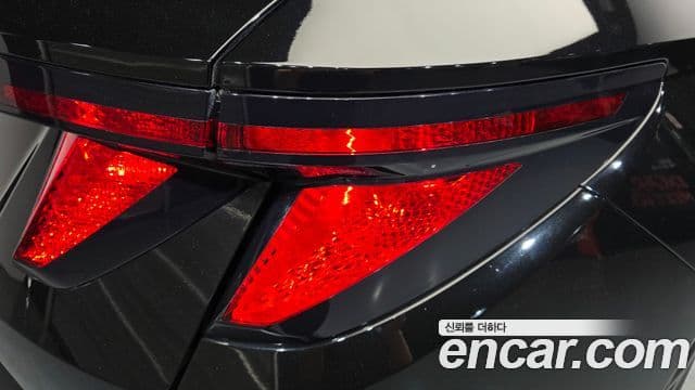 Hyundai Tucson Hybrid 2022 — Şəkil 17/29