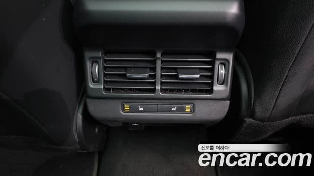 Land Rover Range Rover Evoque 2021 — Şəkil 18/20