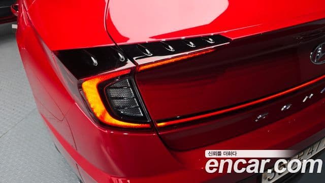 Hyundai Sonata Hybrid 2020 — Şəkil 27/30