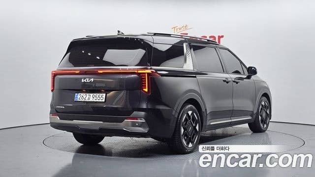 Kia Carnival 2024 — Şəkil 2/20