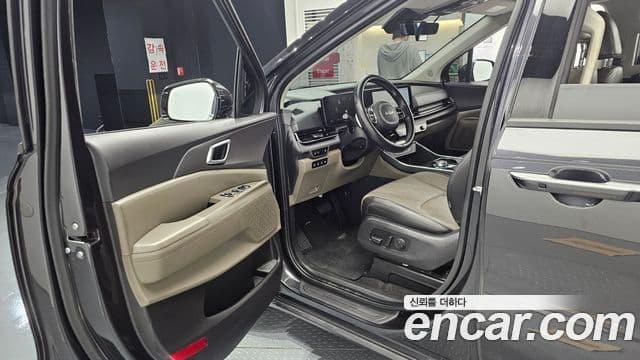 Kia Carnival 2024 — Şəkil 10/20