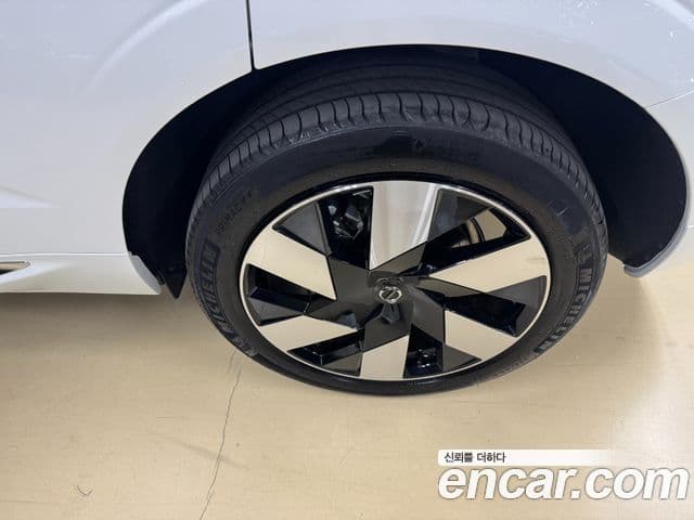 Volvo XC60 2024 — ფოტო 16/20