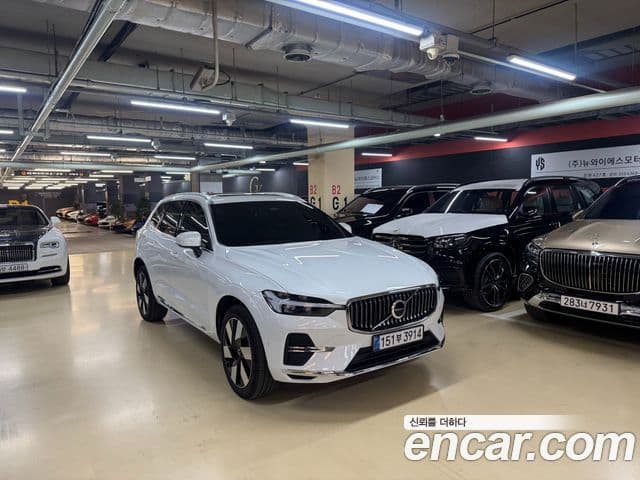 Volvo XC60 2024 — ფოტო 1/20