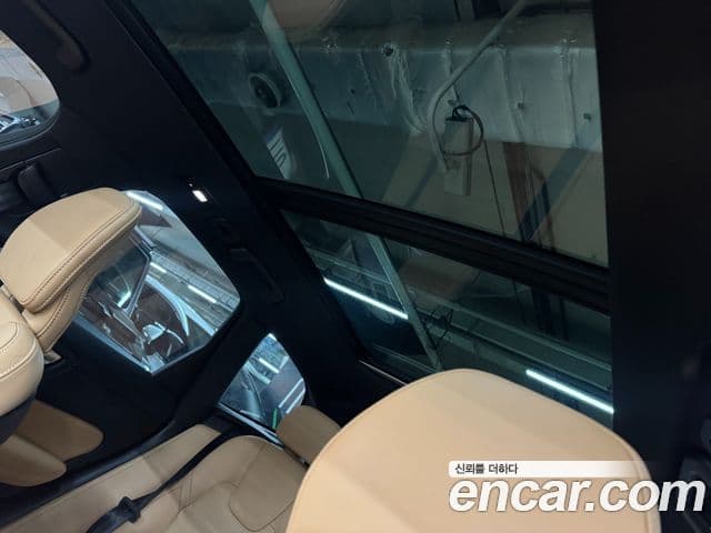 Volvo XC60 2024 — ფოტო 17/20