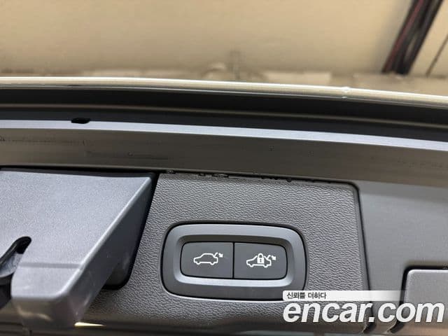 Volvo XC60 2024 — ფოტო 5/20