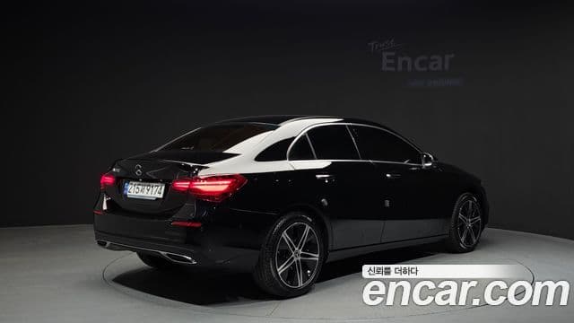 Mercedes-Benz A-Class 2024 — ფოტო 2/20