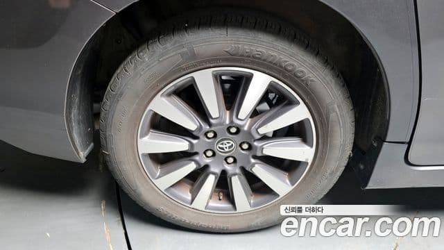 Toyota Sienna 2019 — Şəkil 3/20