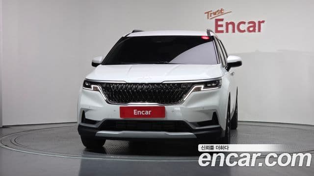 Kia Carnival 2023 — Фото 3/20