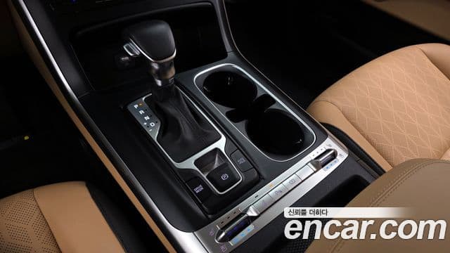Kia Carnival 2023 — Фото 9/20
