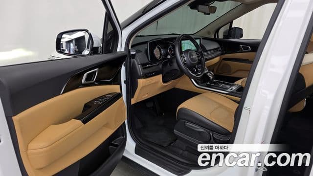 Kia Carnival 2023 — Фото 10/20